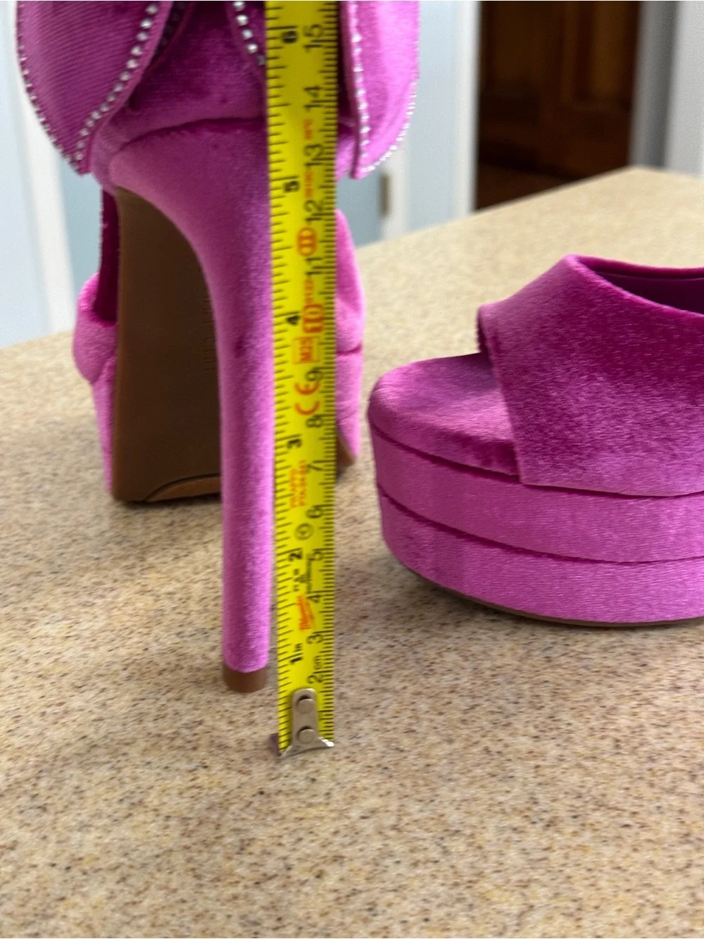 Gianni Bini Berry Pink Velvet Flower Rhinestone Ultra Platform Heels Sandals 7